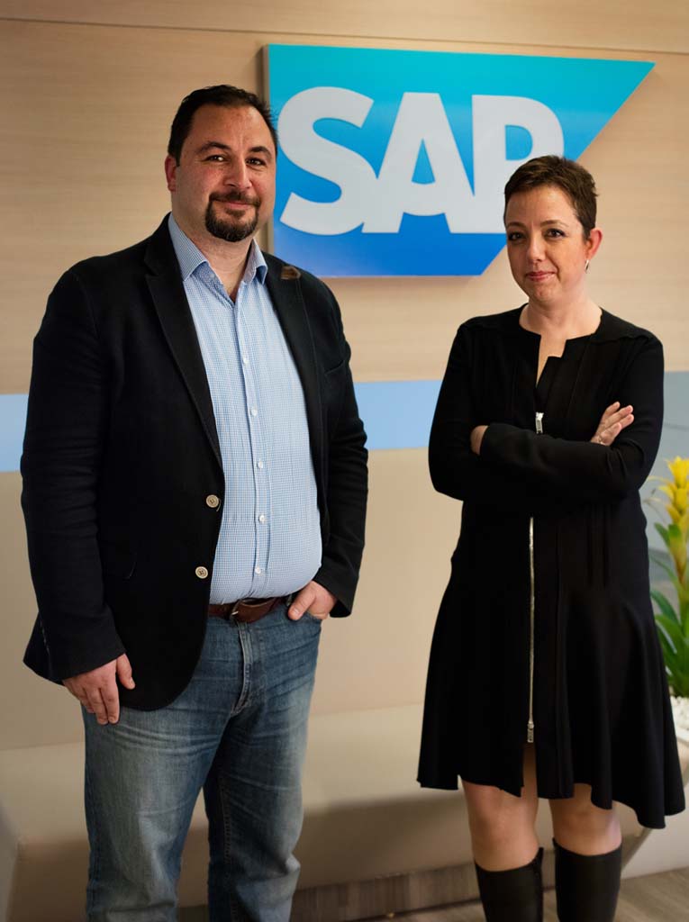 Murat Aksu ve  Müge Tilkici