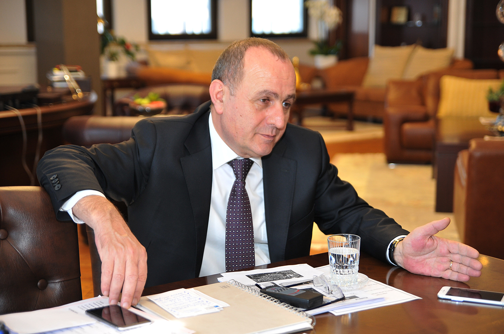 Aykurt Nuhoğlu 