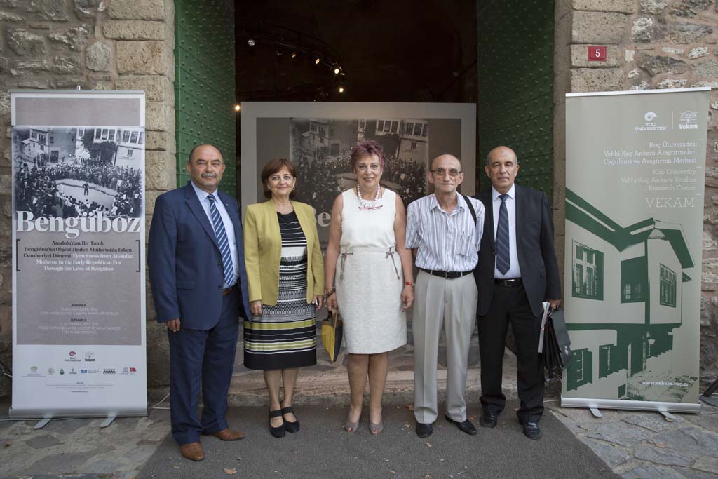 (Soldan Sağa): Mudurnu Belediye Başkanı Mehmet İnegöl UNESCO Türkiye Milli Komisyonu Somut Kültürel Miras Komitesi Başkan Vekili Prof. Dr. Neslihan Dostoğlu Koç Üniversitesi VEKAM Direktörü Prof. Dr. Filiz Yenişehir